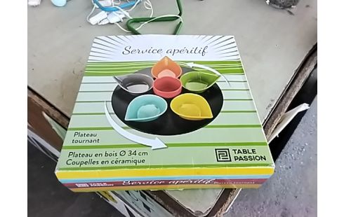 SERVICE DE TABLE APERITIF