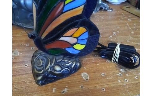 LAMPE A POSER PAPILLON