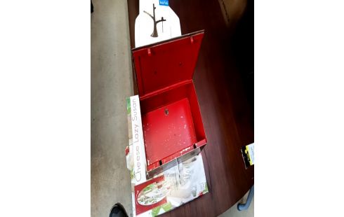 COFFRE METAL ANCIEN + CLÉ