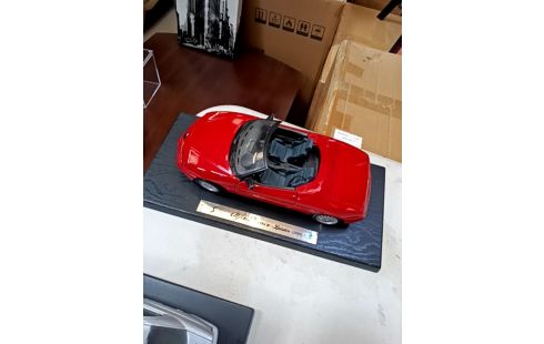 MAQUETTE VOITURE ALFA ROMEO