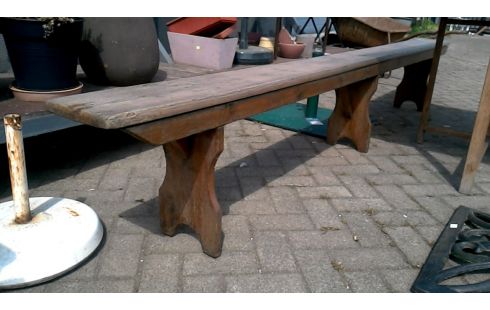 BANK GROOT MODEL HOUT