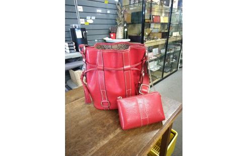 SAC A MAIN SEAU CUIR ROUGE LANCEL +PORTE MONNAIE