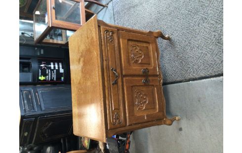 MEUBLE STYLE LOUIS XV EN ETAT 1T 2P