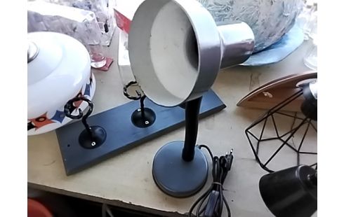LAMPE ARTICULÉ