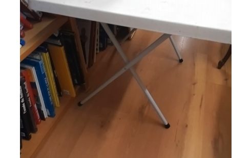 TABLE PLIANTE PLASTIQUE BLANCHE DE JARDIN