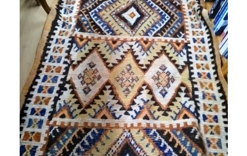 TAPIS LAINE MOTIF ORANGE 140X95