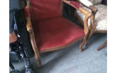 FAUTEUIL TISSU ROUGE