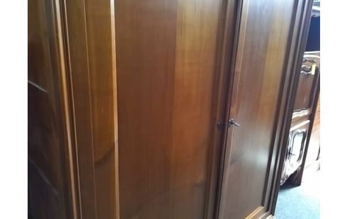 ARMOIRE 2P AVEC PENDERIE ET ETAGERES
