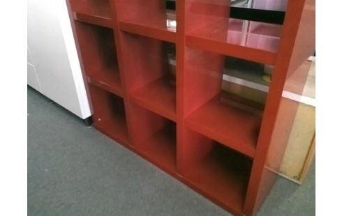 ETAGERE 9 CASES ROUGES