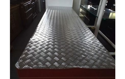 ETAGERE 9 CASES ROUGES