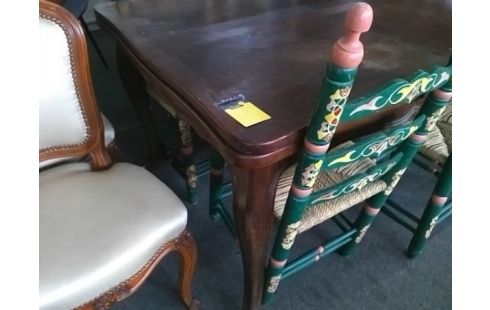 TABLE BOIS 127X99 AVEC ALLONGES INTERIEURS