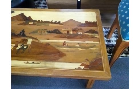 TABLE BASSE STYLE MARQUETTERIE MALGACHE