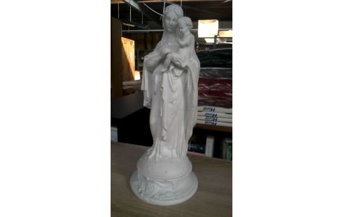 ESTATUA ANTIGUO BLANCA PORCELANA MET NIÑO