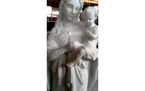 ESTATUA ANTIGUO BLANCA PORCELANA MET NIÑO