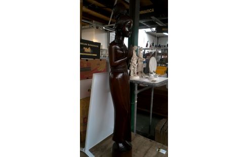 BEELD VROUW HOUT SNIJWERK TEAK