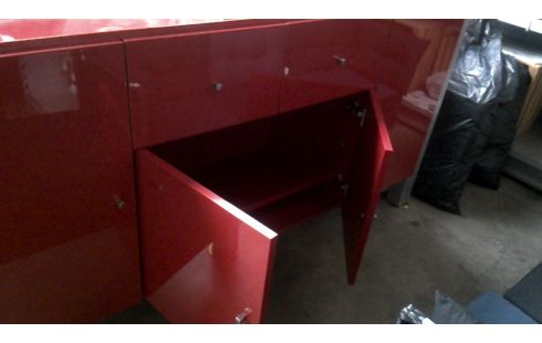 APARADOR BAJO ROJO LACADO METAL HIELO 4 PUERTAS 2 CAJONES