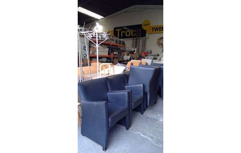 6 FAUTEUILS EN SIMILI CUIR