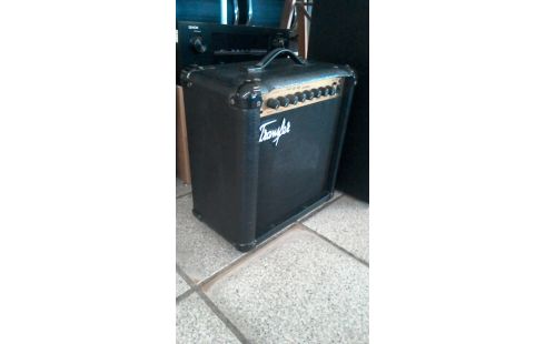 GELUIDSVERSTERKER VOOR GITAAR