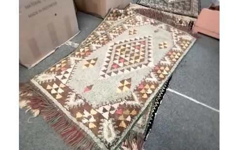 TAPIS PM VERT MARRON