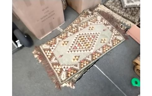 TAPIS PM VERT MARRON