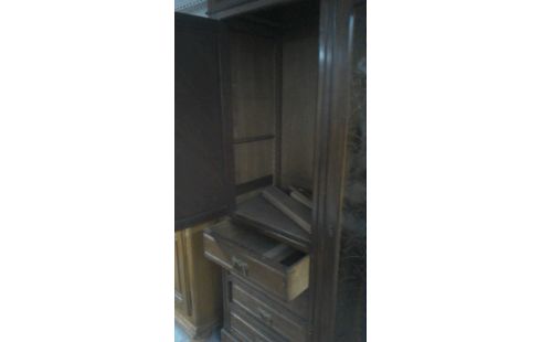 ARMOIRE