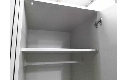 ARMOIRE 1P AVEC PENDERIE