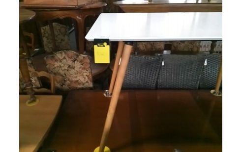 TABLE BLANCHE 110x70