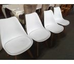 LOT DE 4 CHAISES BLANCHES PLASTIQUE