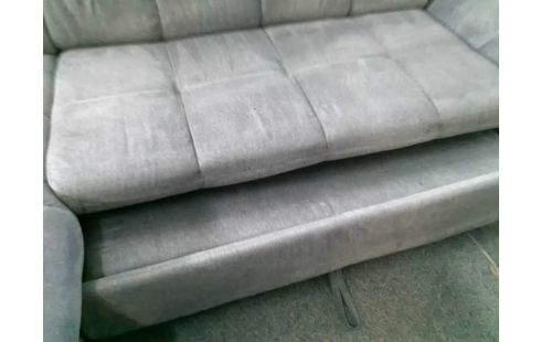 CANAPE D'ANGLE TISSU GRIS (QLQS TROUS DE CIGARETTE)