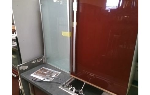 CUISINE PLUSIEURS ELEMENTS ROUGE AVEC GAZINIERE