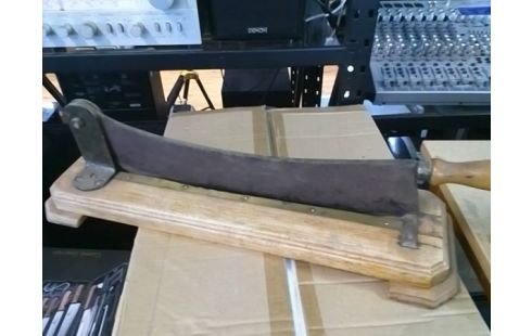 COUTEAU DE BOULANGER ANCIEN