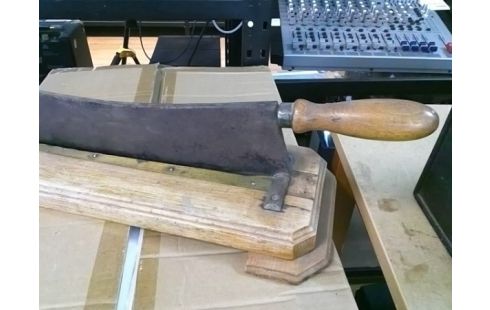 COUTEAU DE BOULANGER ANCIEN