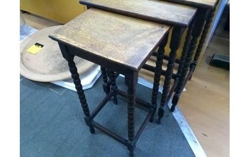 TABLES GIGOGNES BOIS