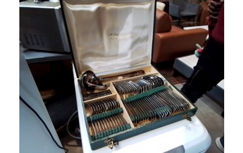 MENAGERE 44P K.JEAN BOITE VERTE