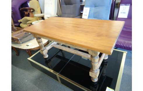 TABLE BASSE RUSTIQUE