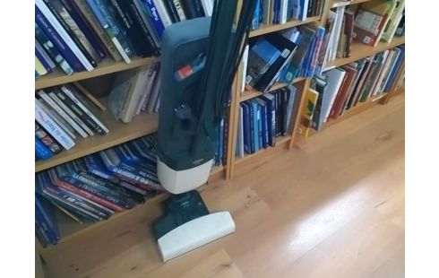 ASPIRATEUR BALAI ANCIEN VORWERK AVEC ACCESSOIRES