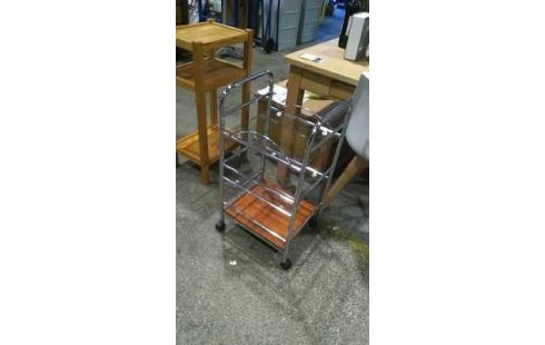 BIJZETTAFEL OP WIELTJES