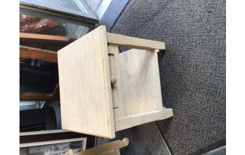 TABLE BASSE 1 TIROIR AEROGOMME