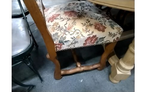 LOT DE 6 CHAISES TAPISSERIE AVEC PIEDS OS DE MOUTON