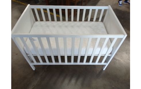 LIT A BARREAUX +MATELAS