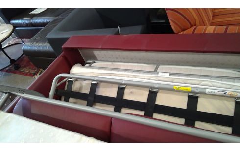 CANAPE CONVERTIBLE  CUIR BORDEAUX