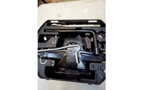 CRIC VOITURE PEUGEOT