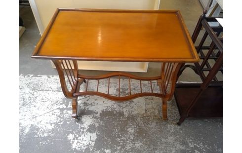 LIER TAFEL CA. 1890 KERSEN MAHONIE
