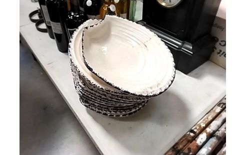 LOT DE ASSIETTES COQUILLE