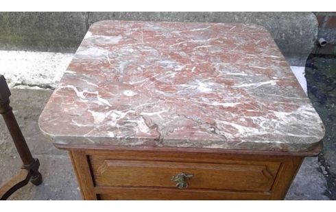 CHEVET DESSUS MARBRE