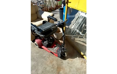 SCOOTER A MOBILITÉ RÉDUITE +ACC RSV2