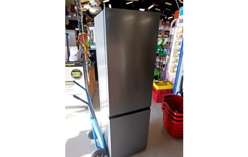 REFRIGERATEUR CONGELATEUR ESSENTIEL B 255L