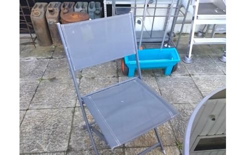 CHAISE PLIANTE GRISE