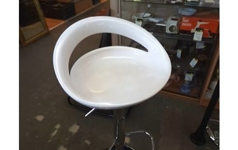 TABOURET DE BAR BLANC
