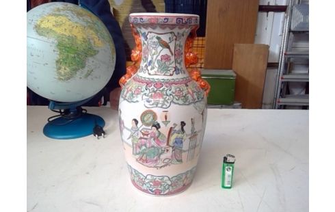 VAAS PORSELEIN OOSTERS